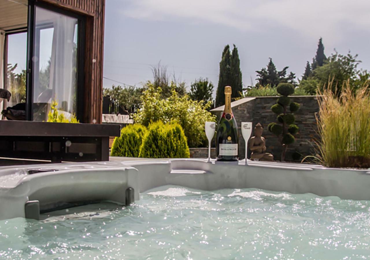 Mas Des Cigales Bed and Breakfast Orgon Buitenkant foto